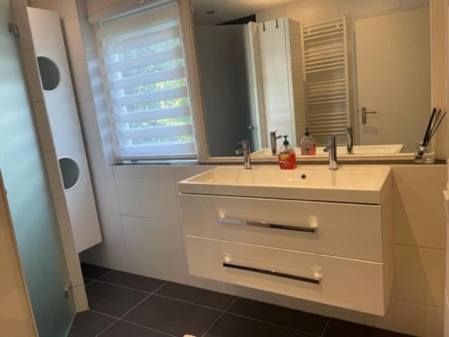 Holidayhome Zonnestraal 9P Amsterdam And The Beach Heerhugowaard Eksteriør billede